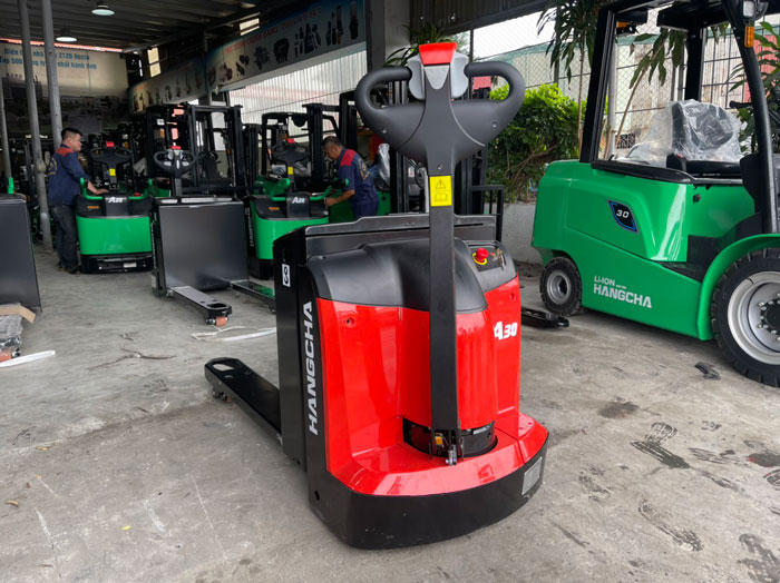 xe-nang-tay-dien-3-tan-1 xe nâng tay điện 3 tấn 5
