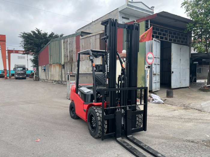 Xe nâng dầu 3.5 tấn 2 Xe nâng dầu 3.5 tấn