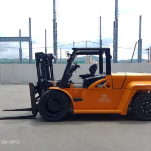 xe nâng 10 tấn chui container